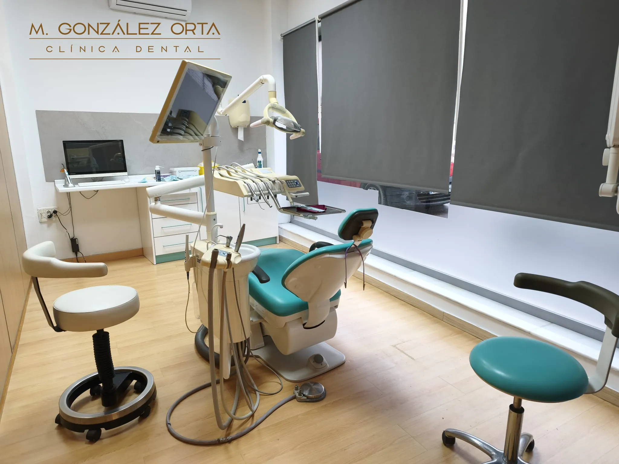 Imagen de sala de la clinica dental M Gonzalez en Málaga