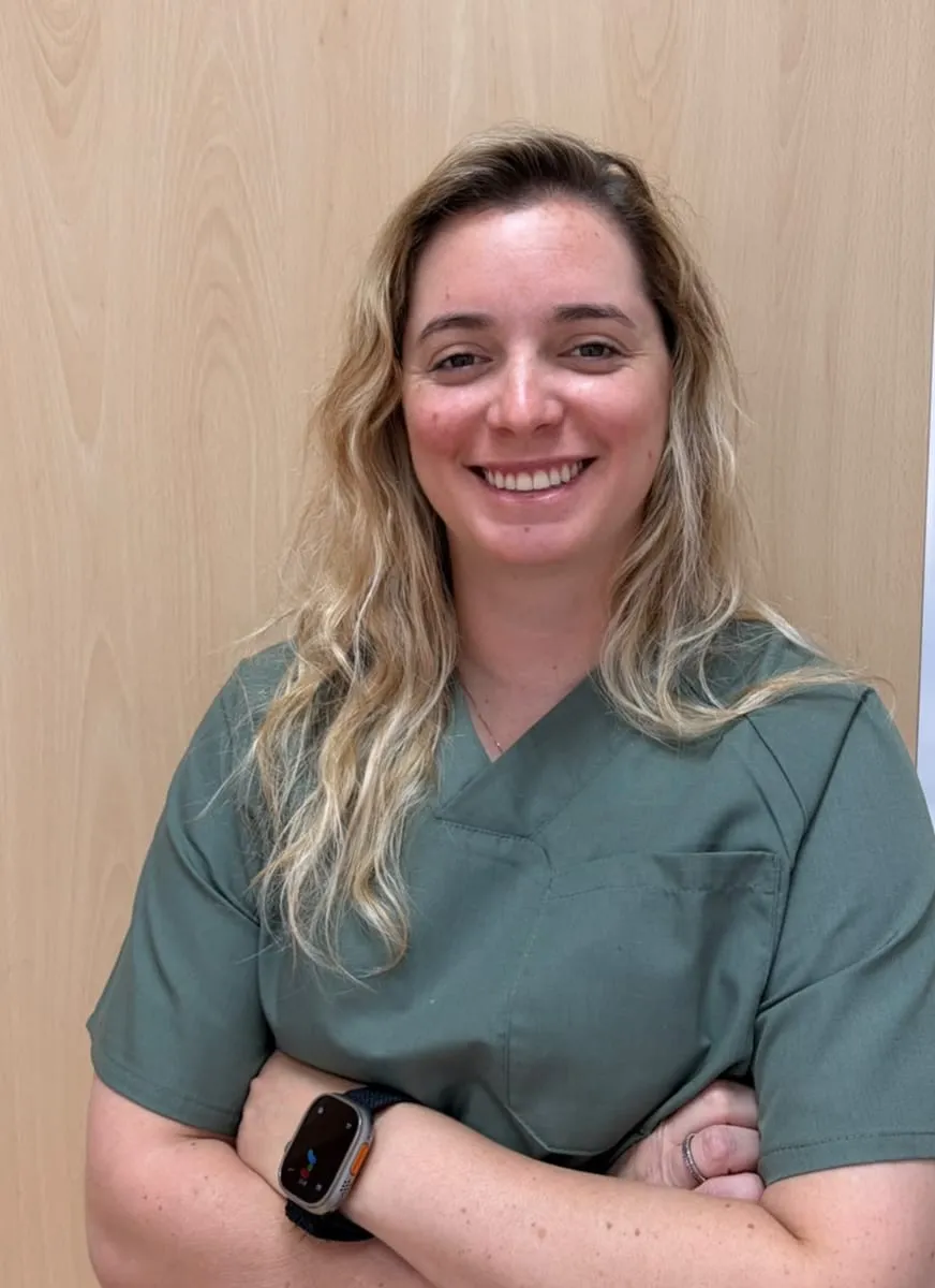 Isabel García en Clínica dental en Málaga